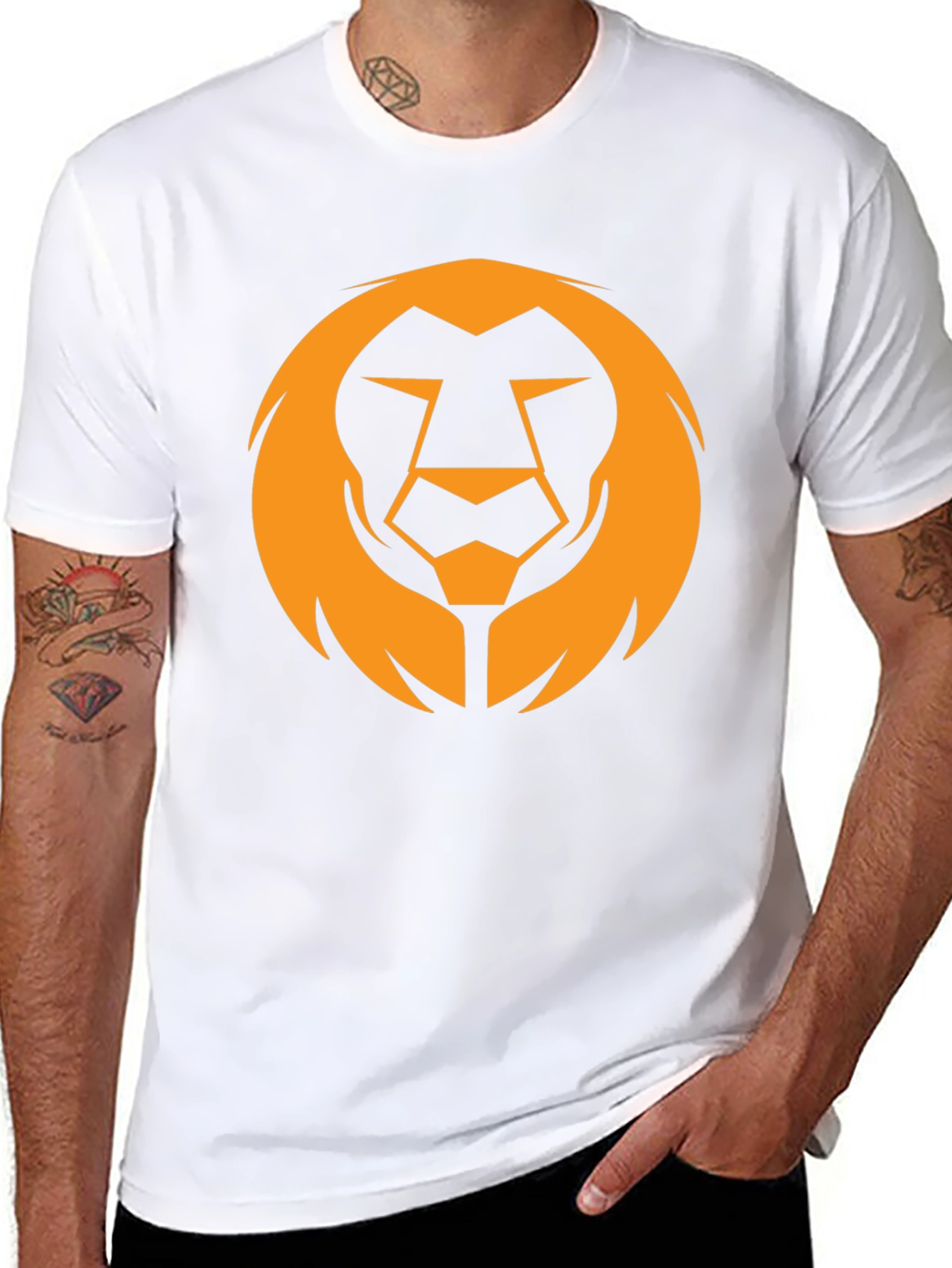 Bold Lion Graphic Tee - Black