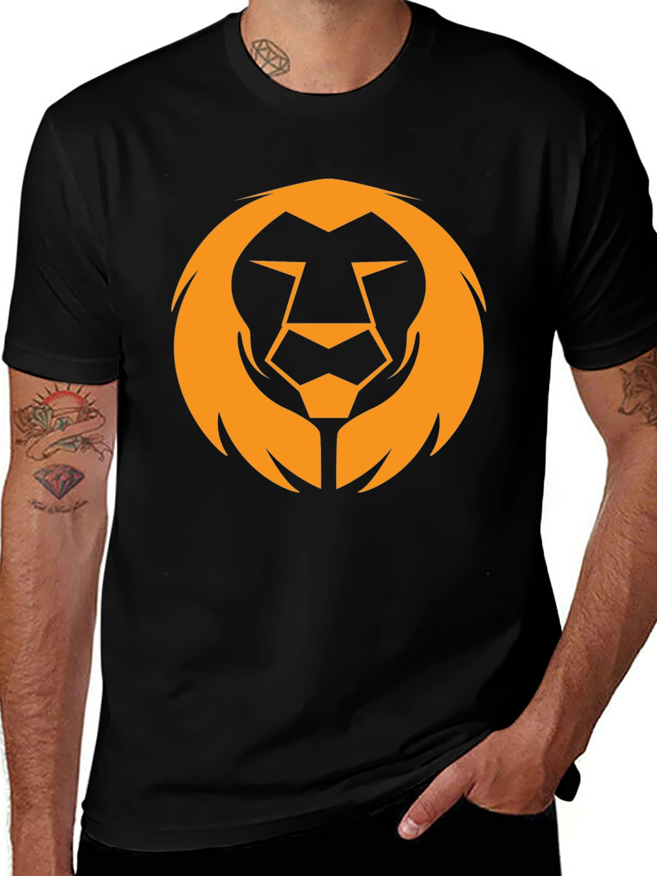 Bold Lion Graphic Tee - Black