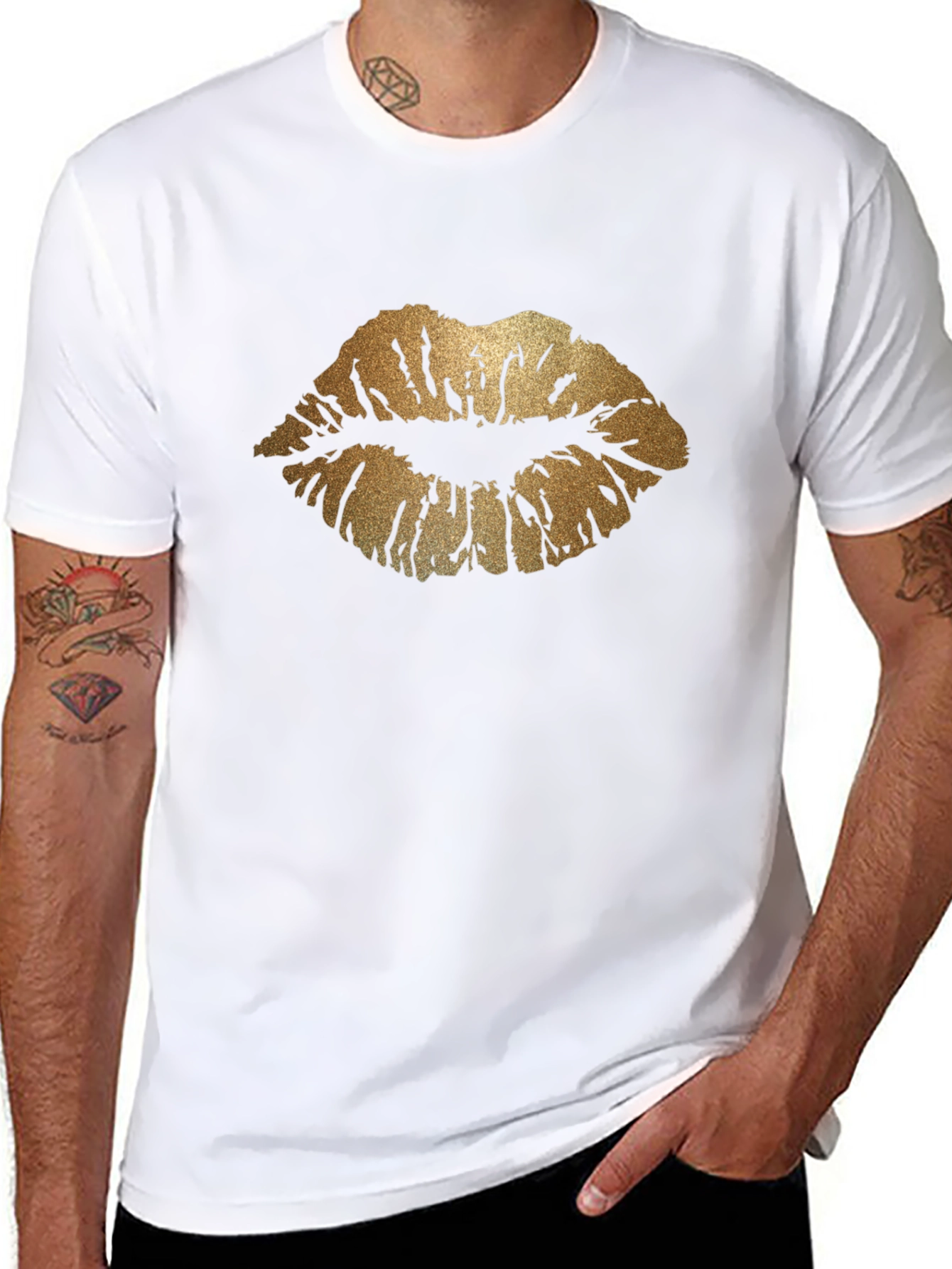 Golden Lips Graphic Tee - Stylish Casual Wear